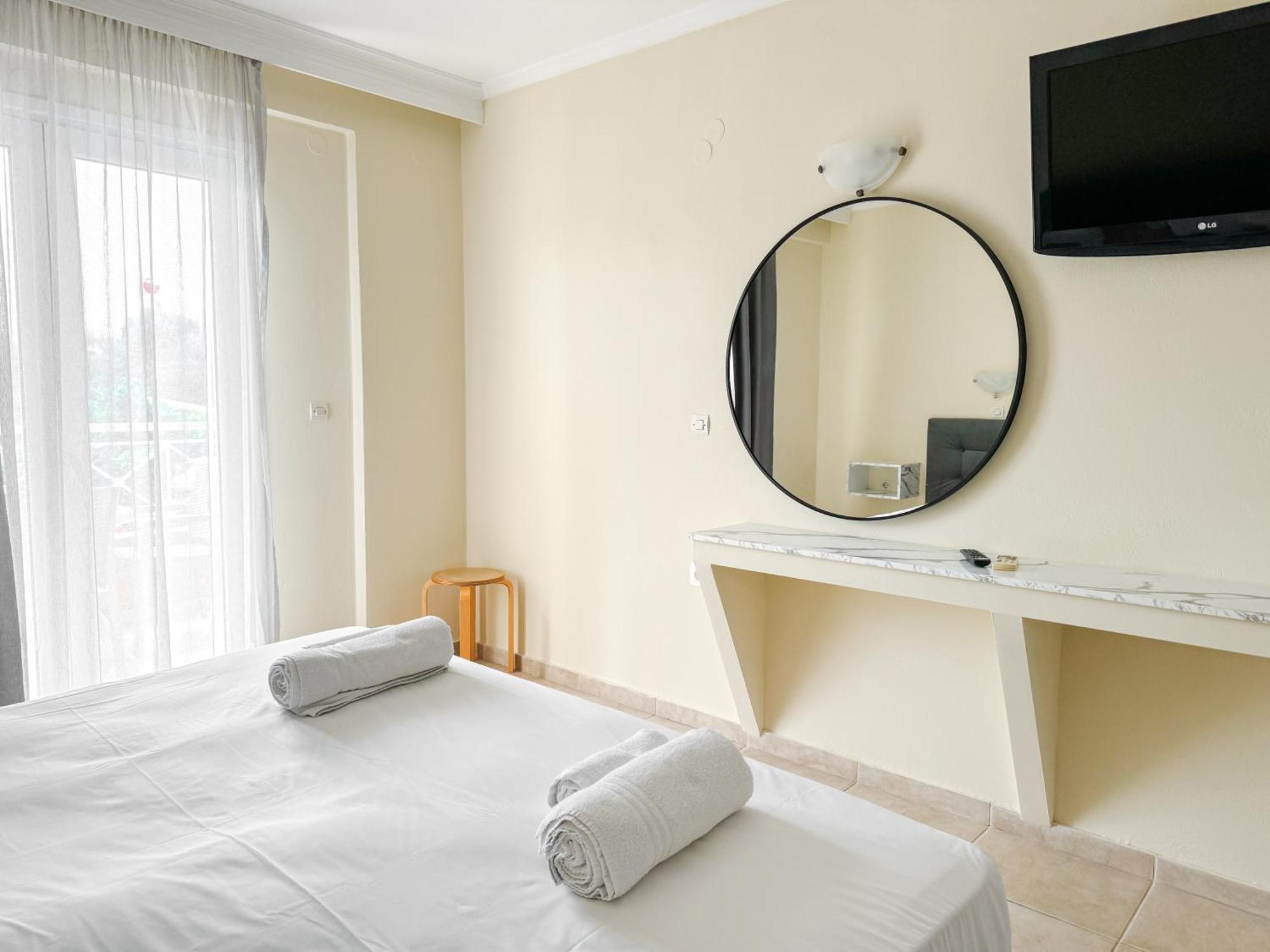 Plaza Hotel 3*